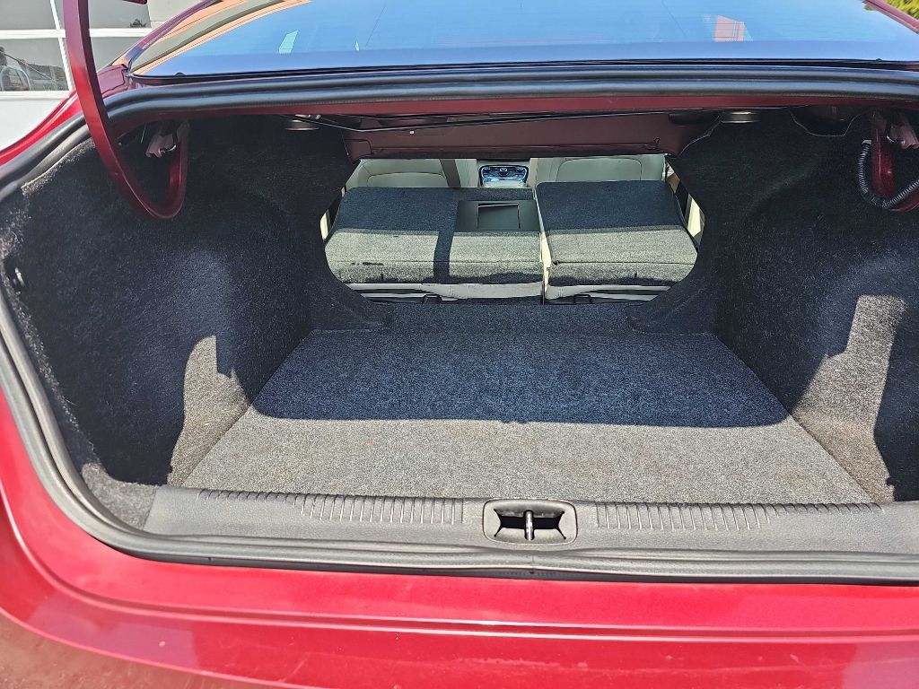 Photo 13 of this CHRYSLER 200