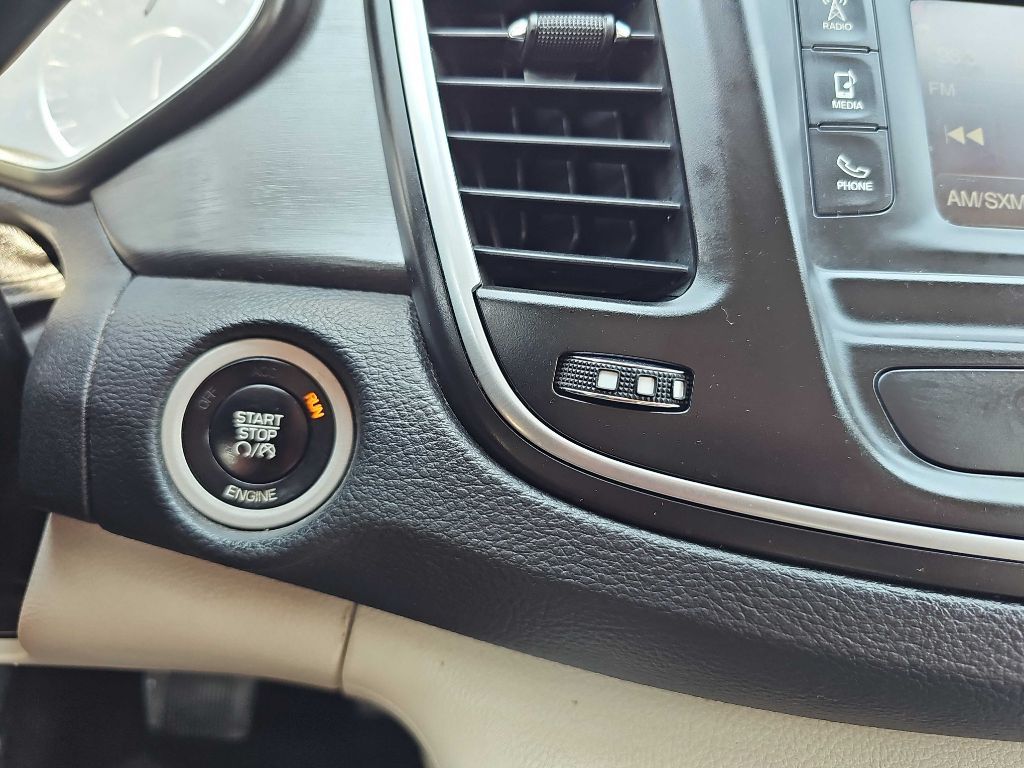 Photo 31 of this CHRYSLER 200