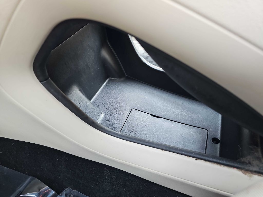 Photo 22 of this CHRYSLER 200