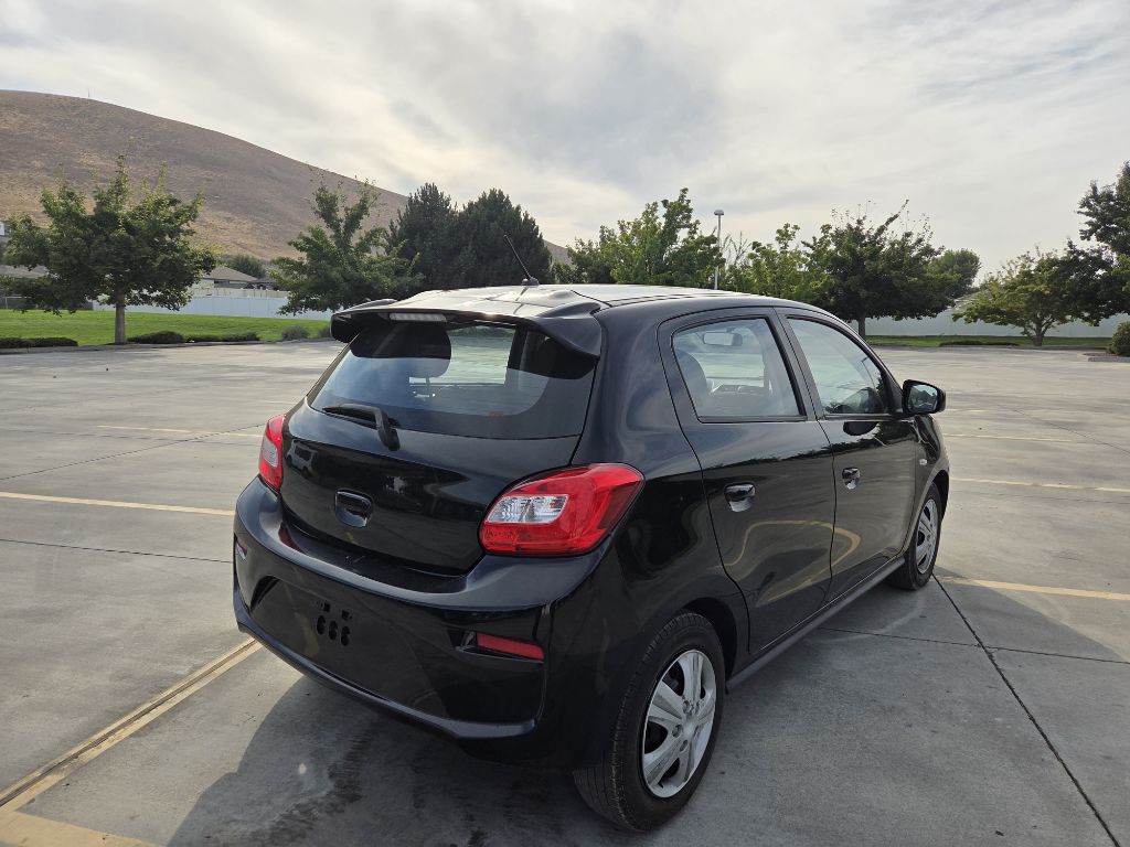 Photo 4 of this MITSUBISHI MIRAGE