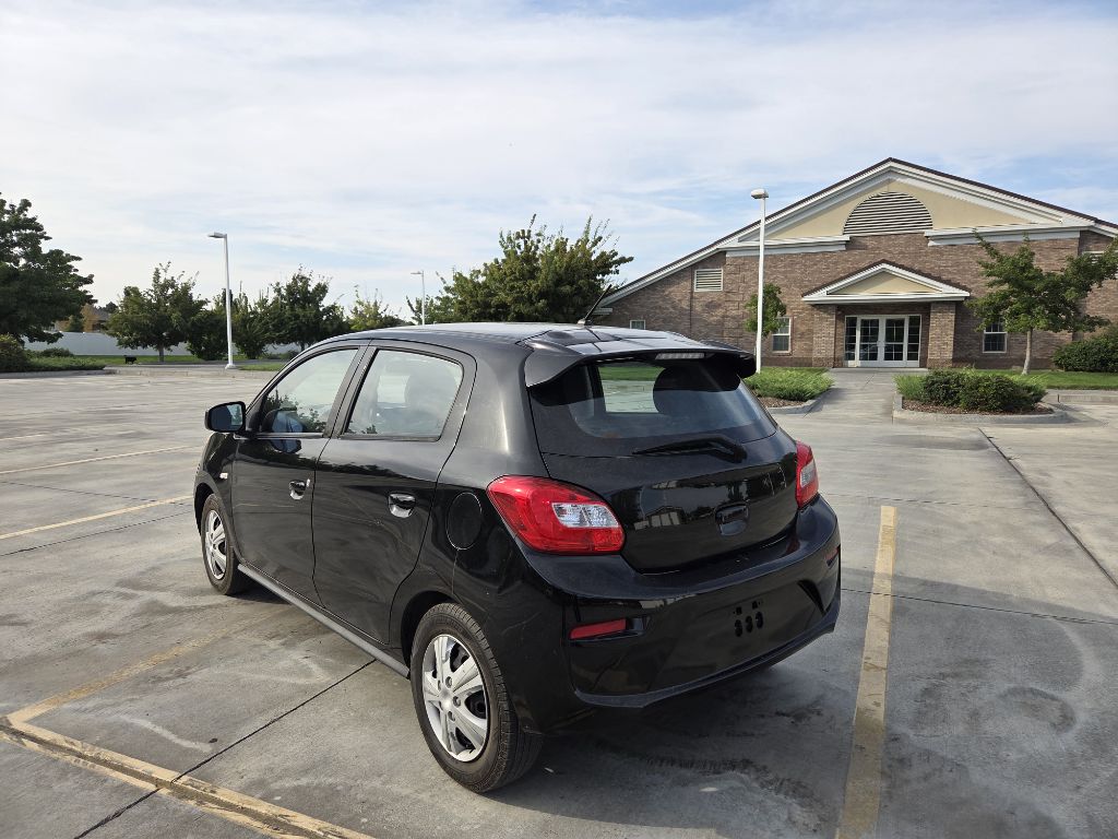 Photo 7 of this MITSUBISHI MIRAGE