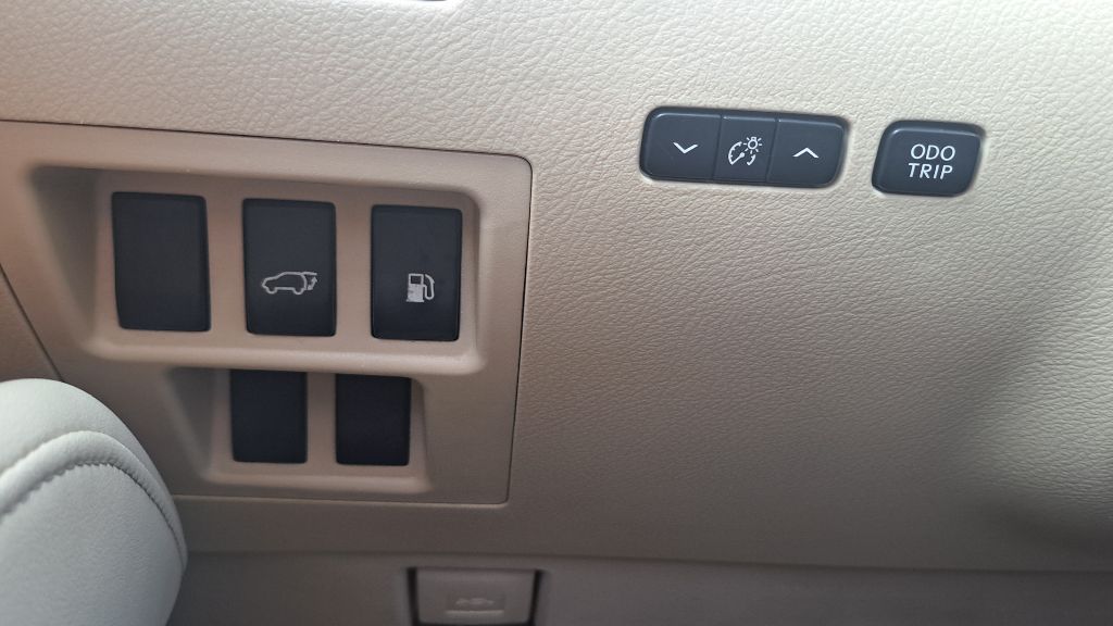 Photo 13 of this LEXUS RX