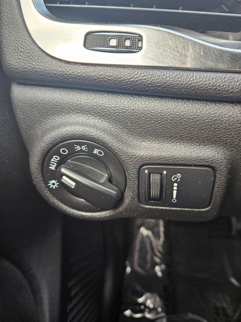 Photo 9 of this DODGE DART