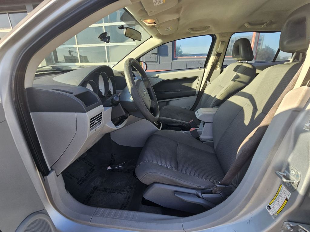 Photo 7 of this DODGE CALIBER