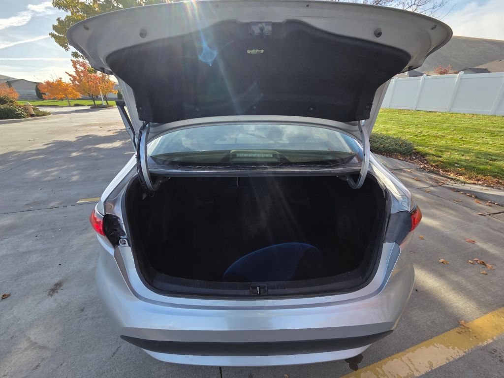 Photo 17 of this TOYOTA COROLLA