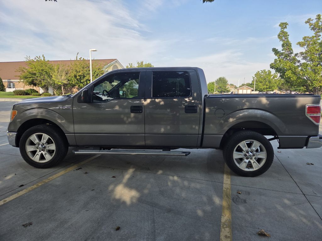 Photo 9 of this FORD F150