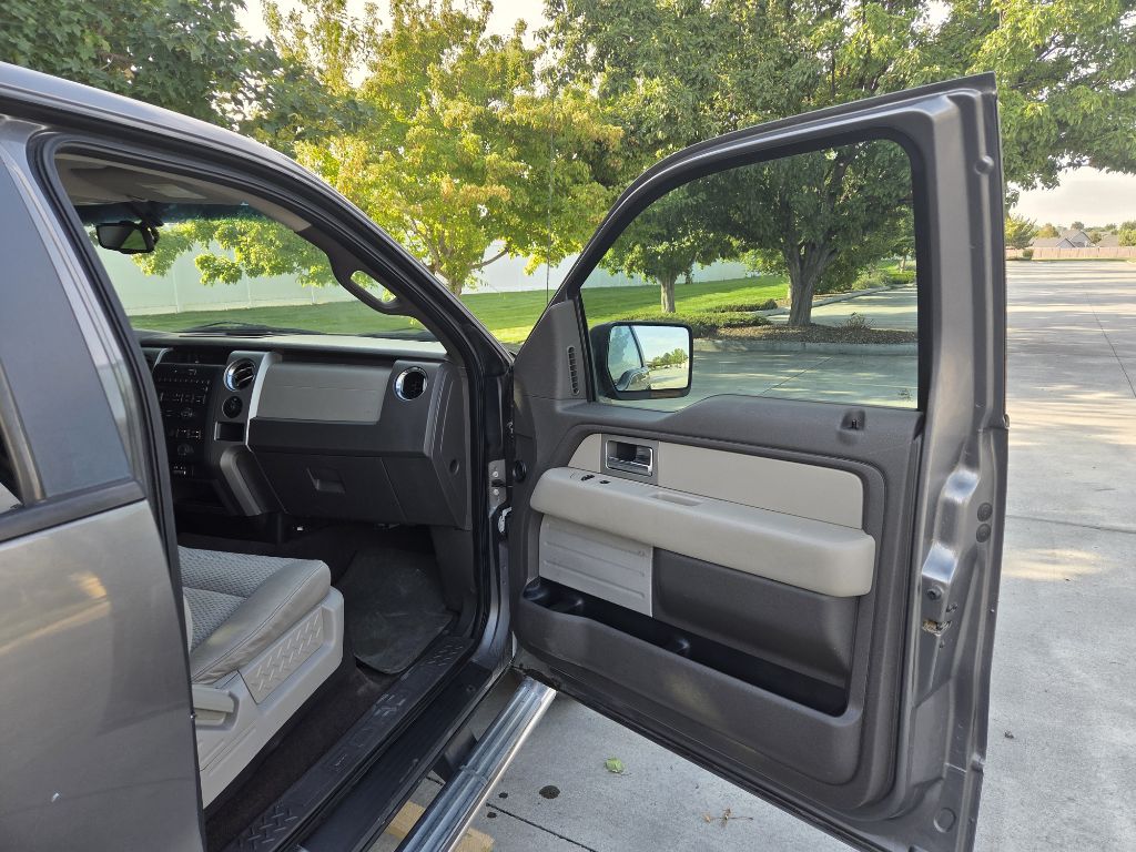 Photo 15 of this FORD F150