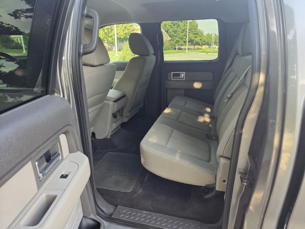 Photo 14 of this FORD F150