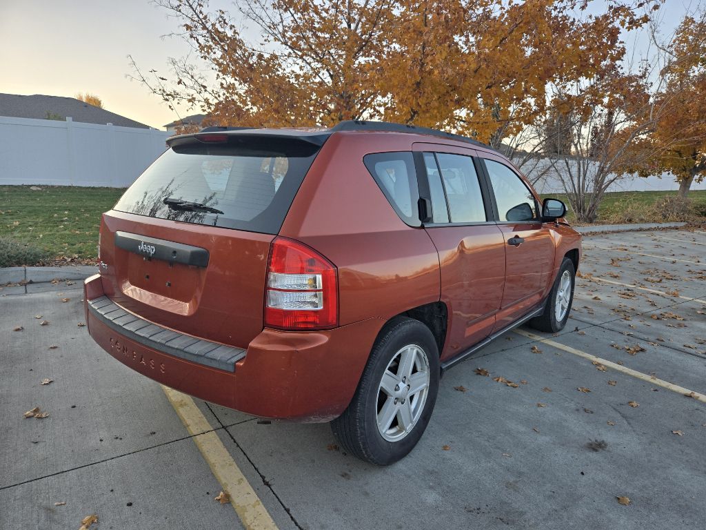 Photo 5 of this JEEP COMPASS