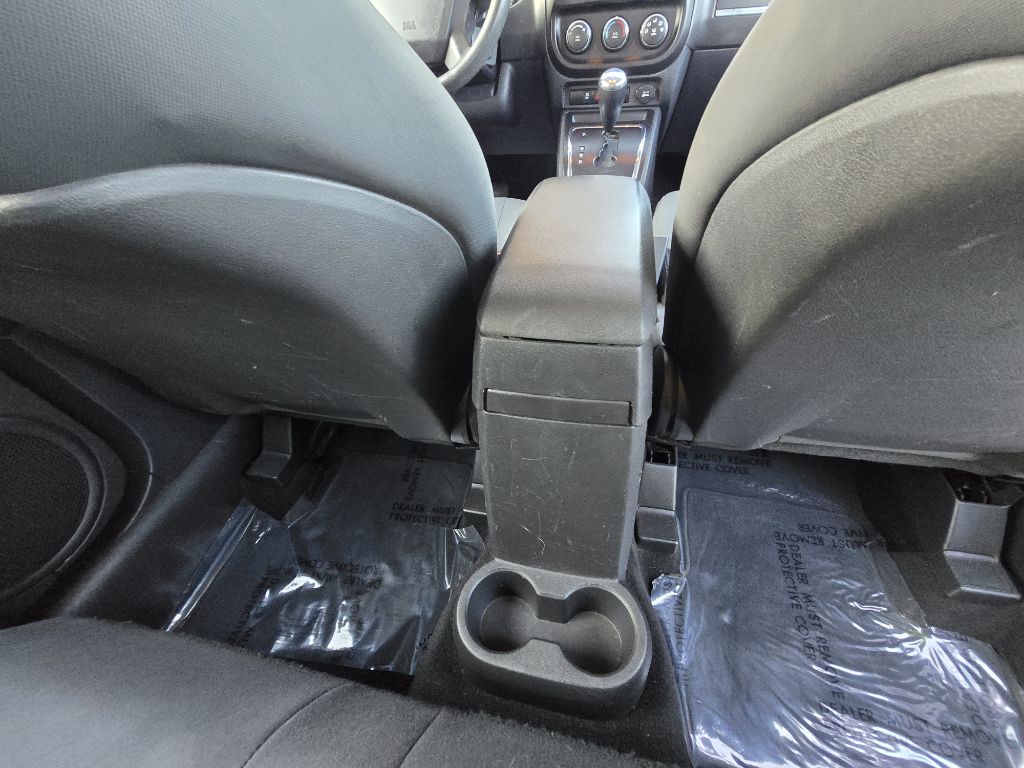 Photo 19 of this JEEP COMPASS