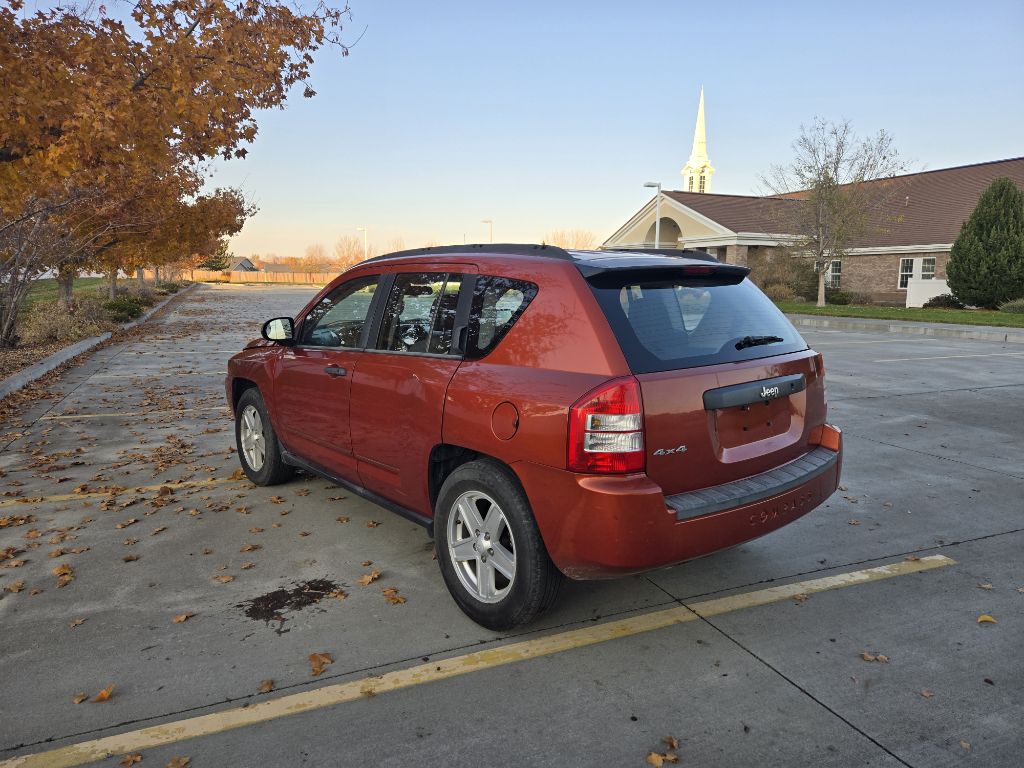 Photo 6 of this JEEP COMPASS