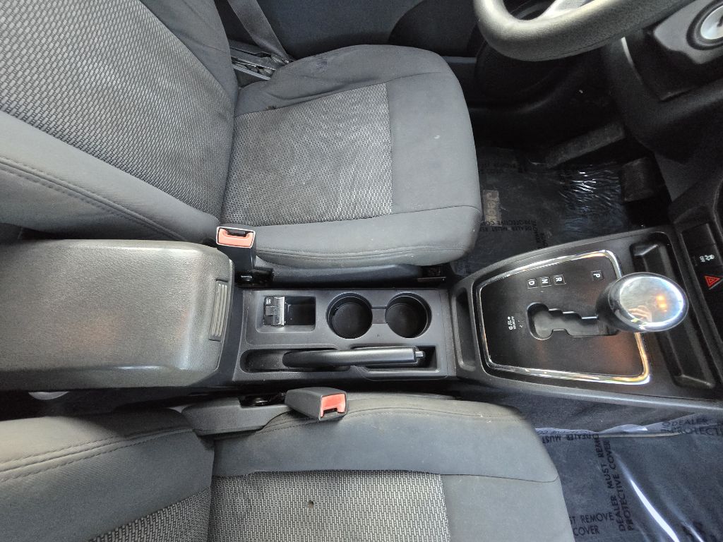 Photo 28 of this JEEP COMPASS
