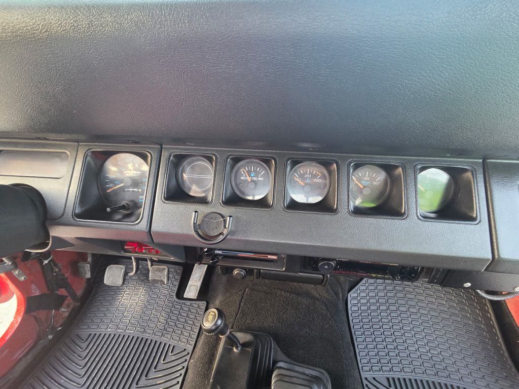 Photo 22 of this JEEP WRANGLER / YJ