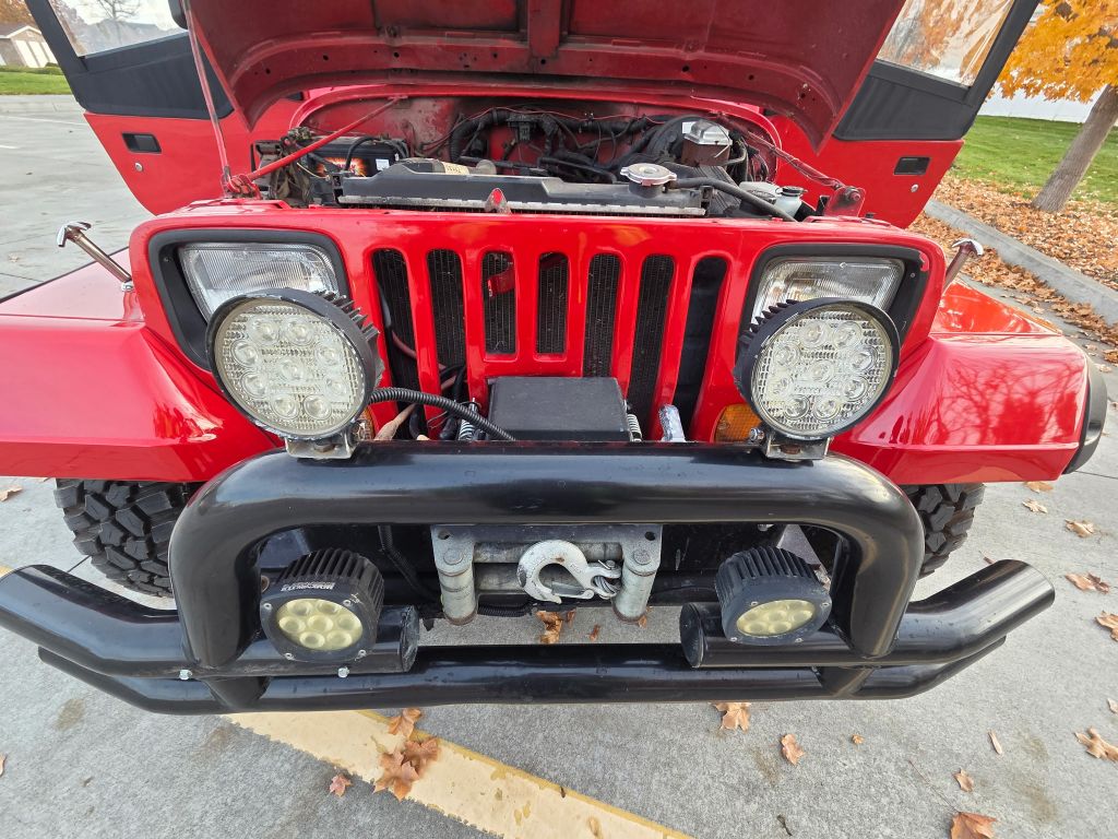Photo 12 of this JEEP WRANGLER / YJ