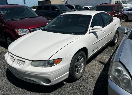 2003 PONTIAC GRAND PRIX