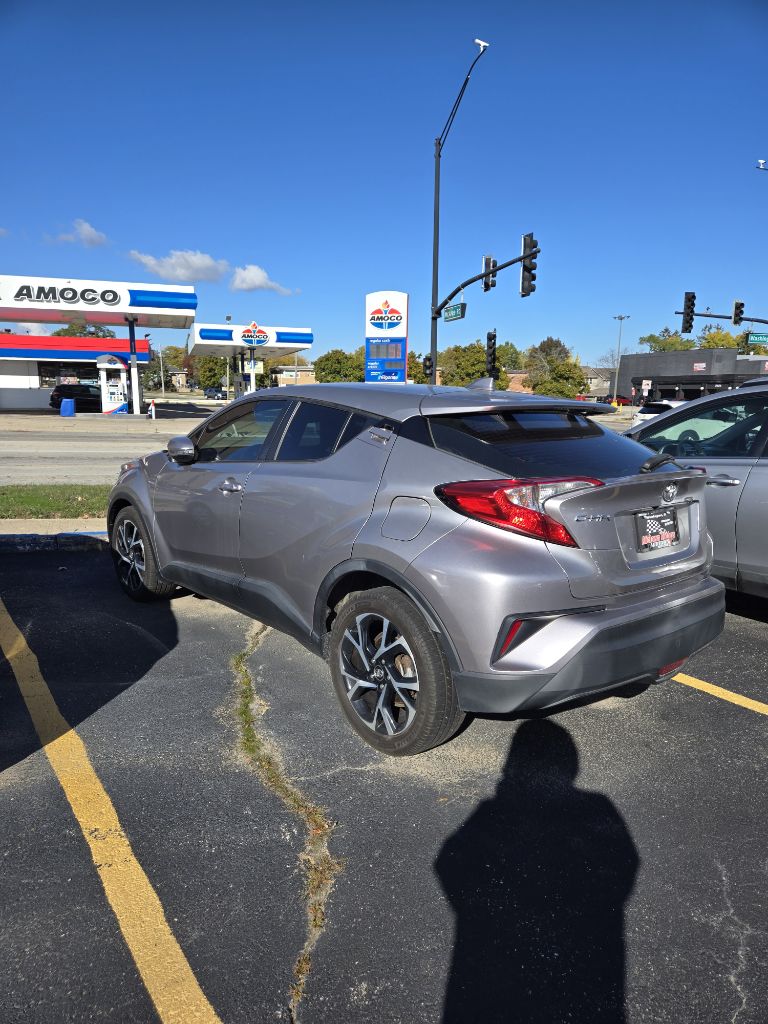 Photo 5 of this TOYOTA C-HR