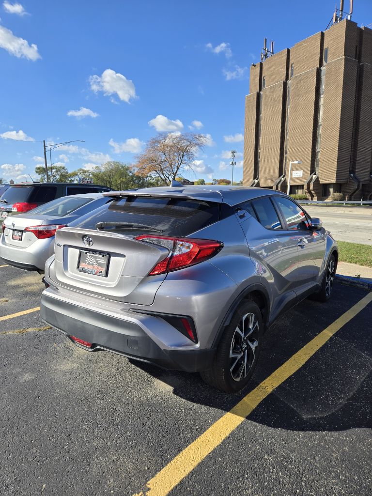 Photo 3 of this TOYOTA C-HR