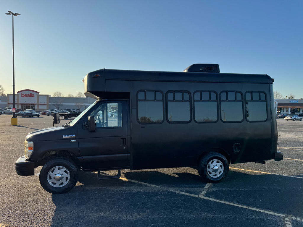 2010 FORD ECONOLINE