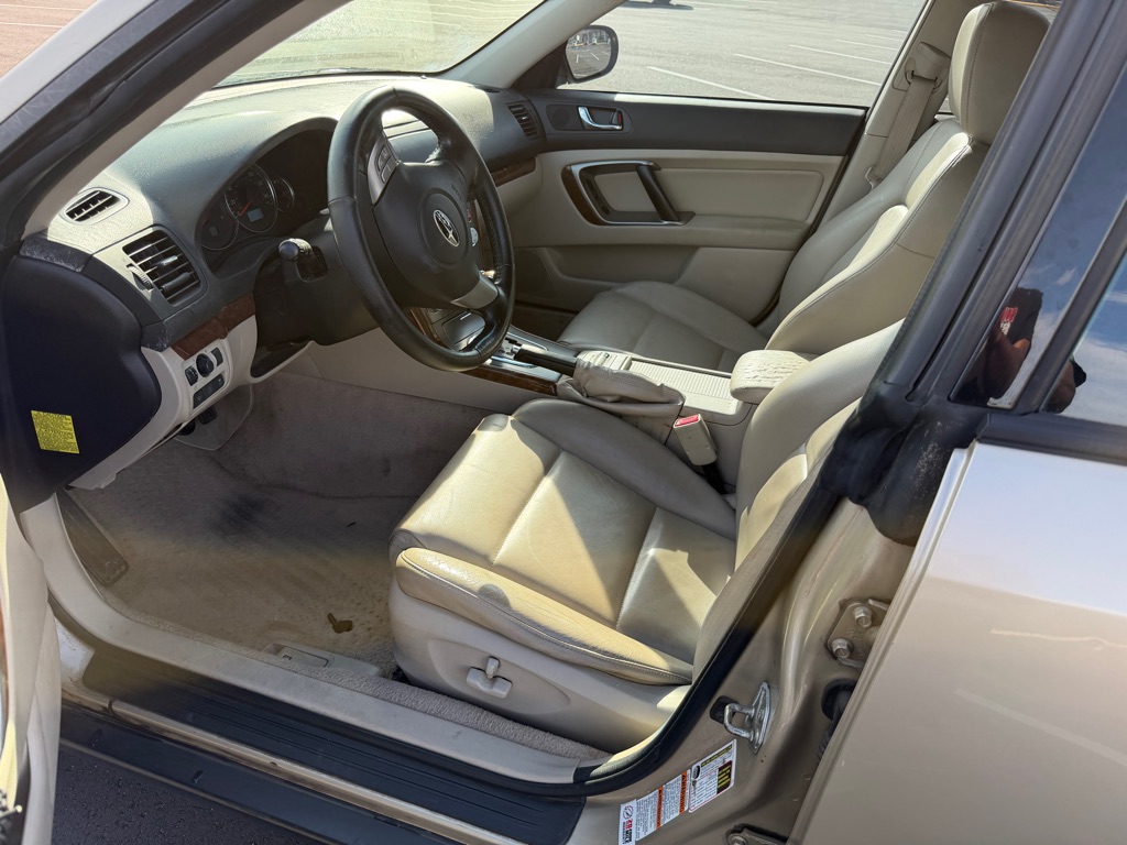 Photo 7 of this SUBARU OUTBACK