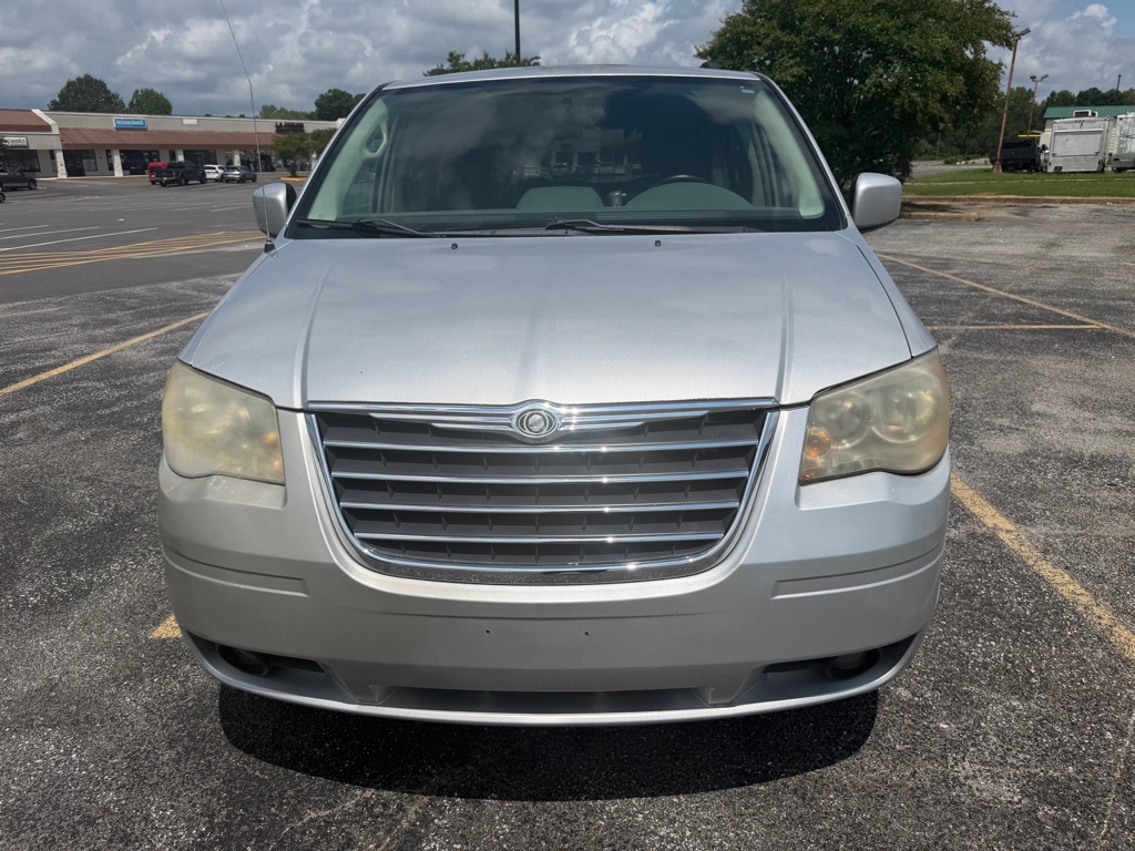 Photo 2 of this CHRYSLER TOWN & COUNTRY