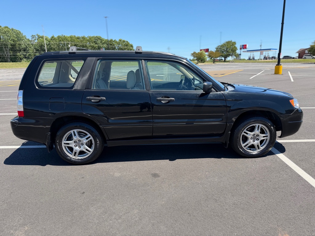 Photo 3 of this SUBARU FORESTER