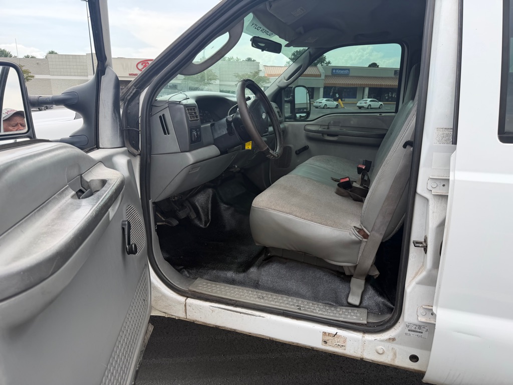 Photo 6 of this FORD F450