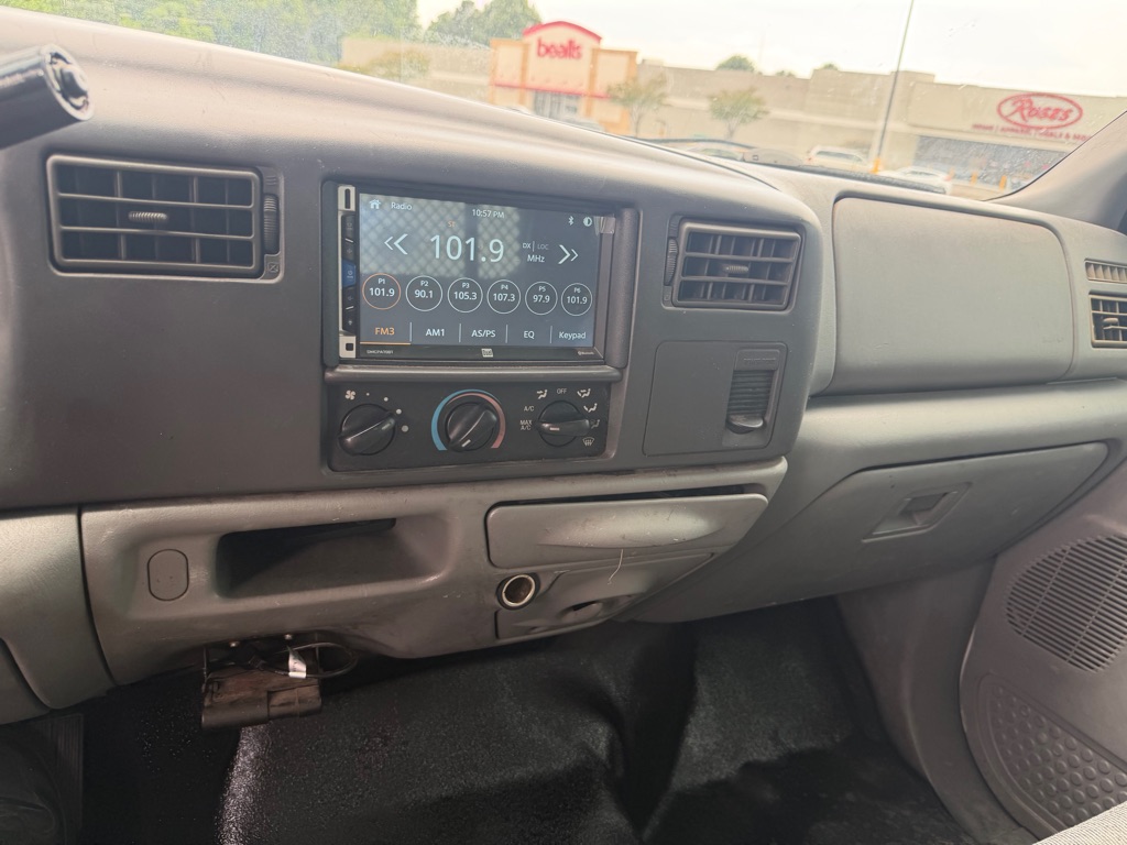 Photo 7 of this FORD F450