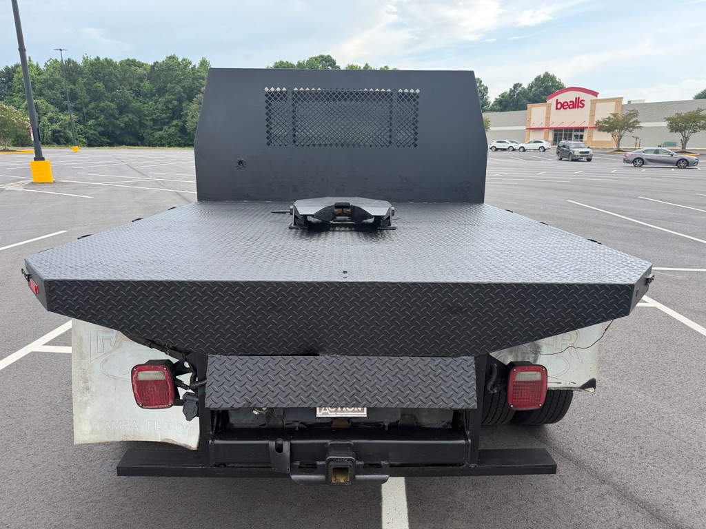 Photo 4 of this FORD F450