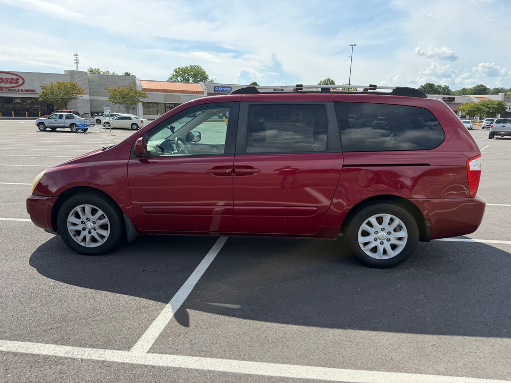 2008 KIA SEDONA