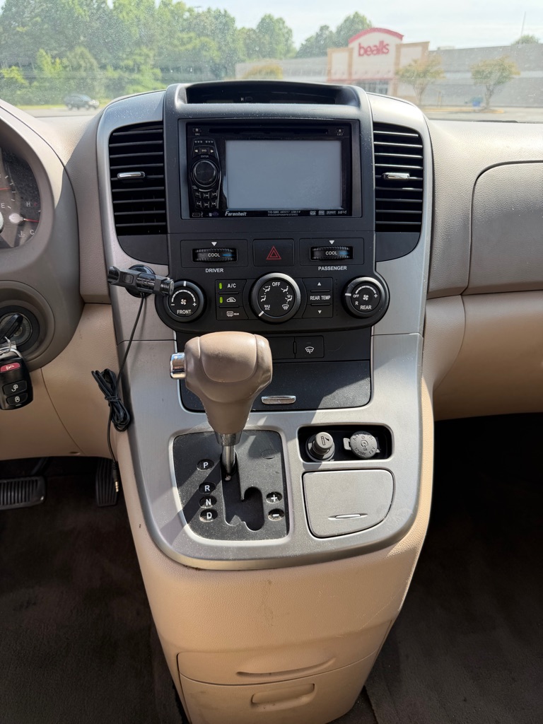 Photo 8 of this KIA SEDONA