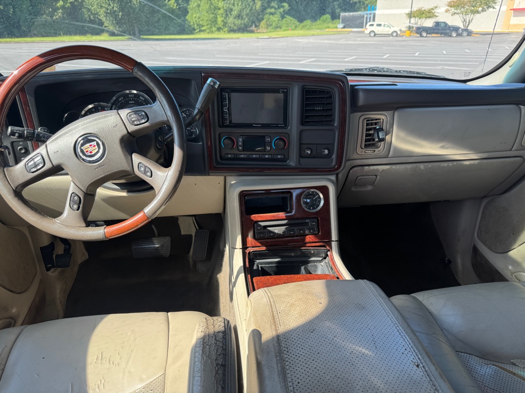 Photo 6 of this CADILLAC ESCALADE