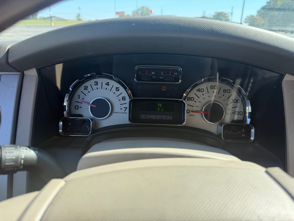 Photo 9 of this FORD EXPEDITION