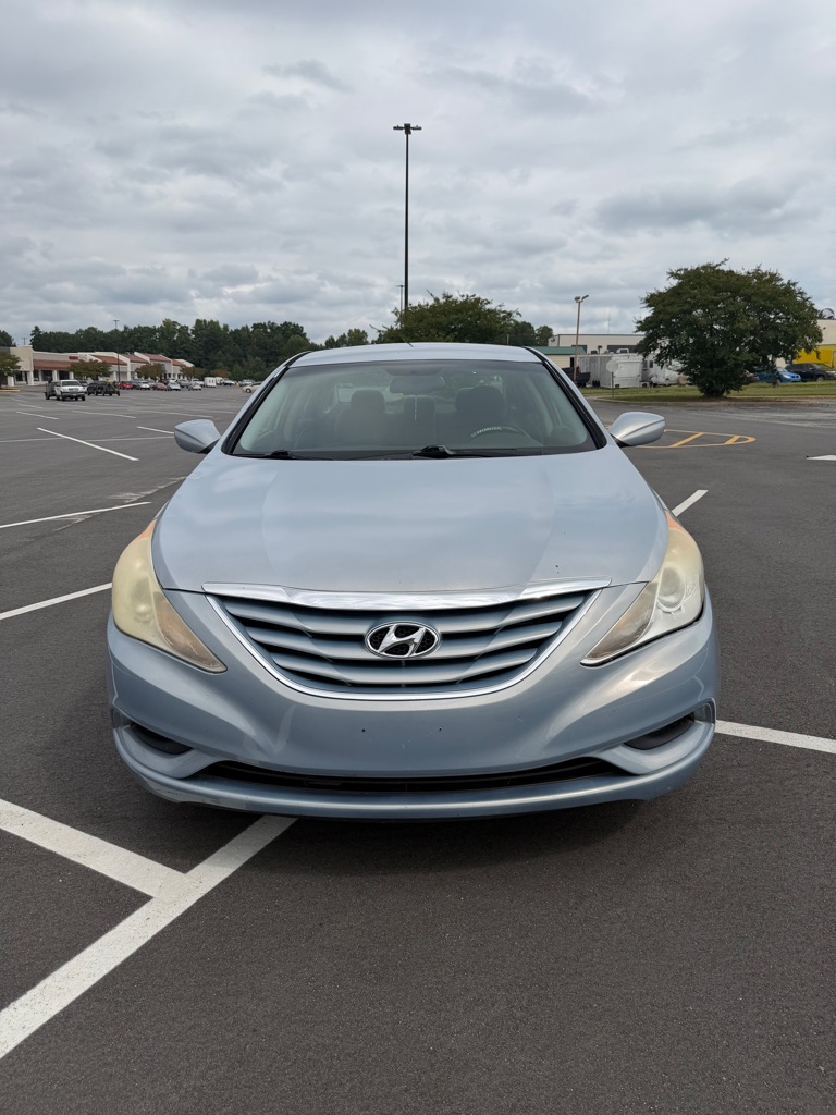 Photo 2 of this HYUNDAI SONATA
