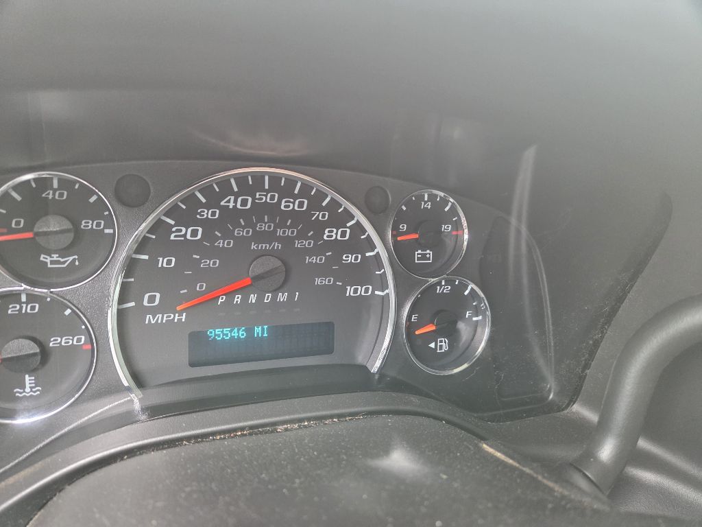 Photo 16 of this CHEVROLET EXPRESS