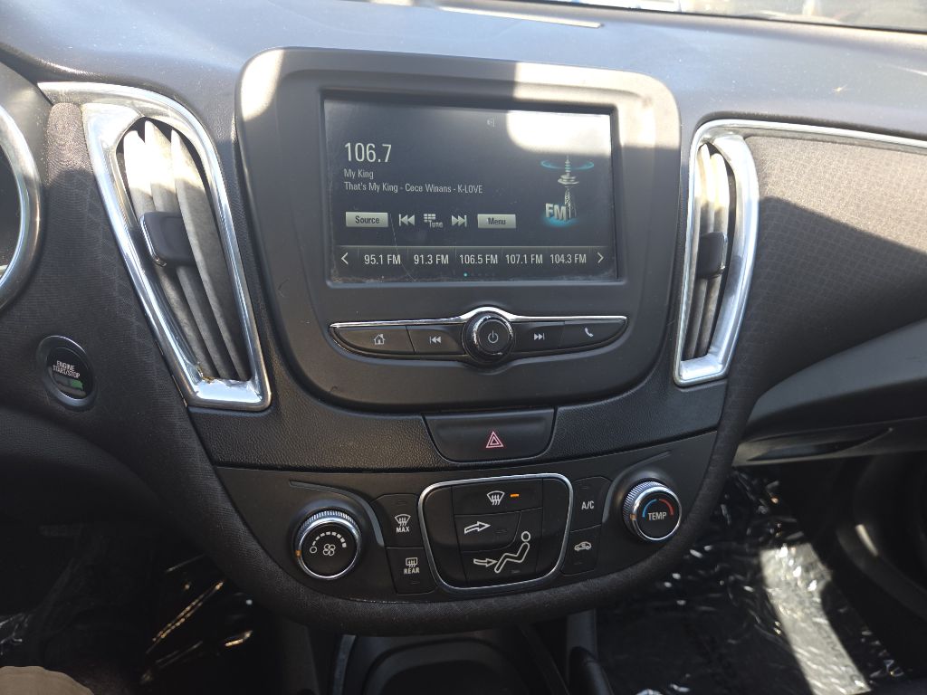 Photo 12 of this CHEVROLET MALIBU