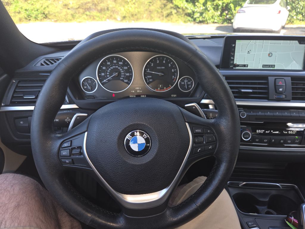Photo 14 of this BMW 4 SERIES