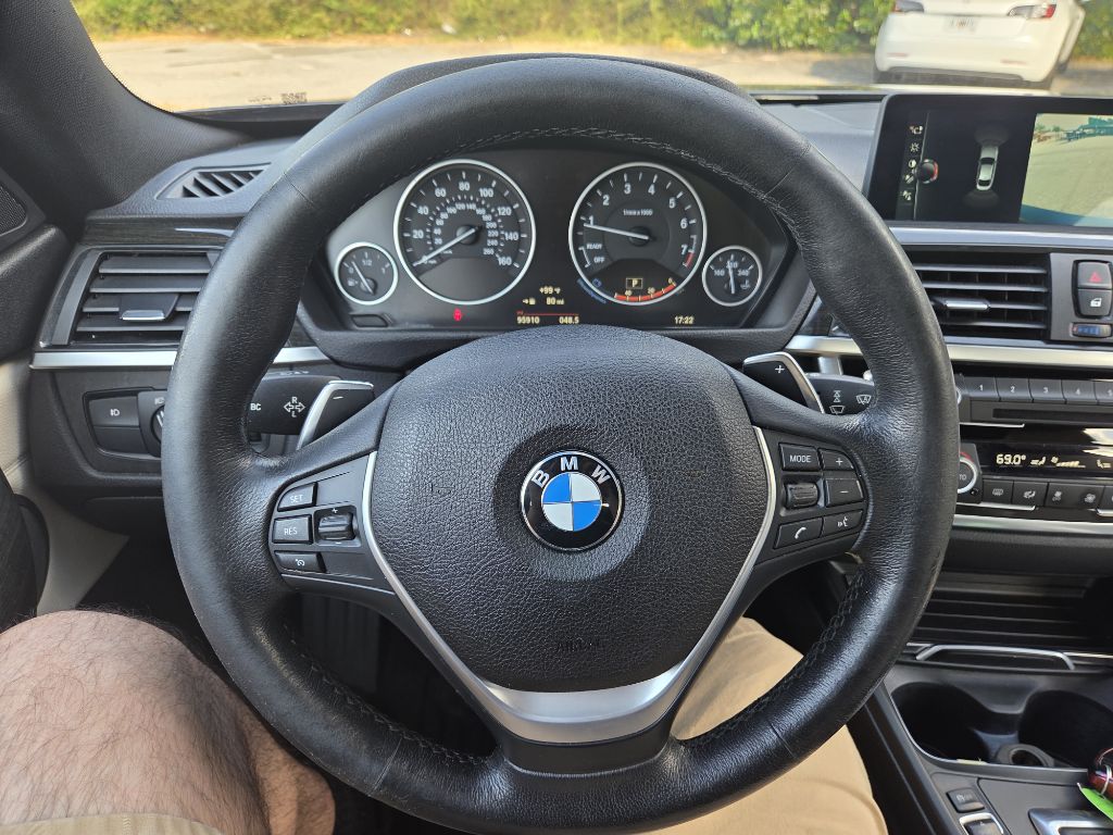 Photo 20 of this BMW 4 SERIES