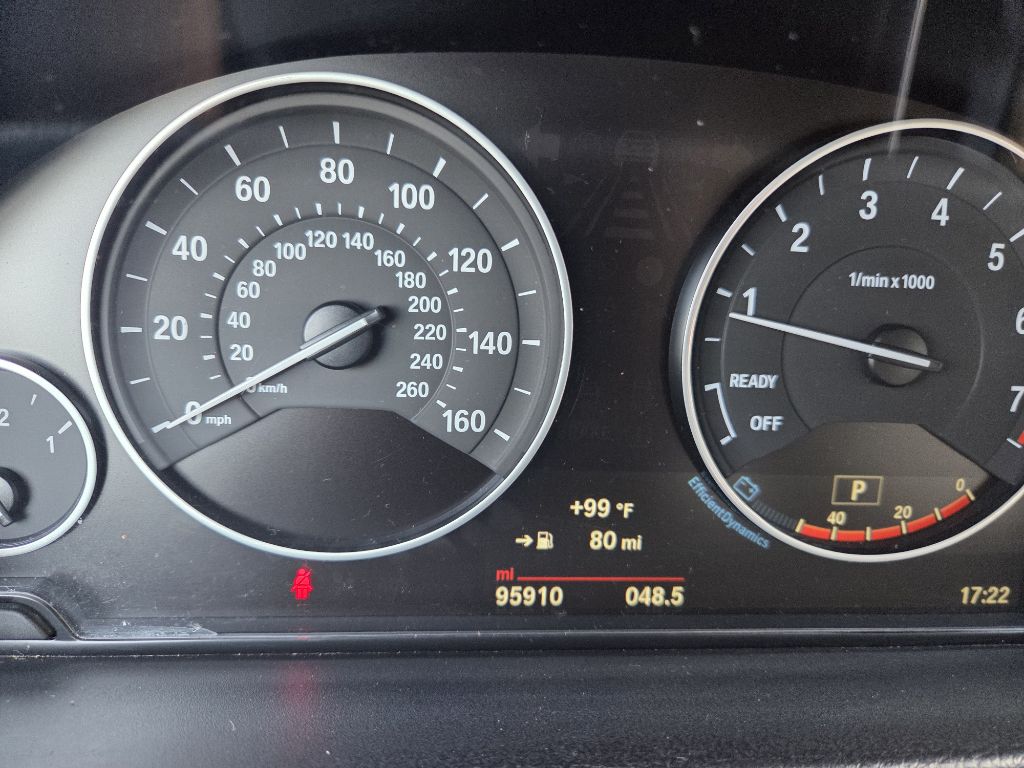 Photo 18 of this BMW 4 SERIES