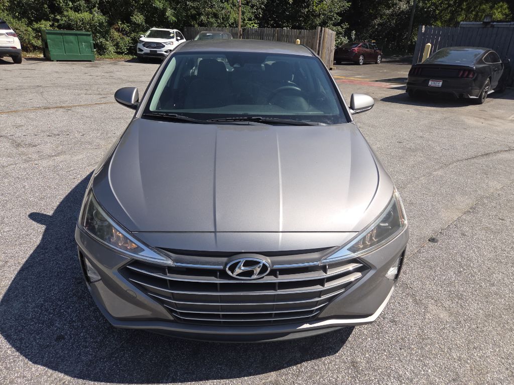 Photo 2 of this HYUNDAI ELANTRA
