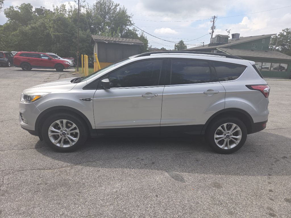 Photo 8 of this FORD ESCAPE