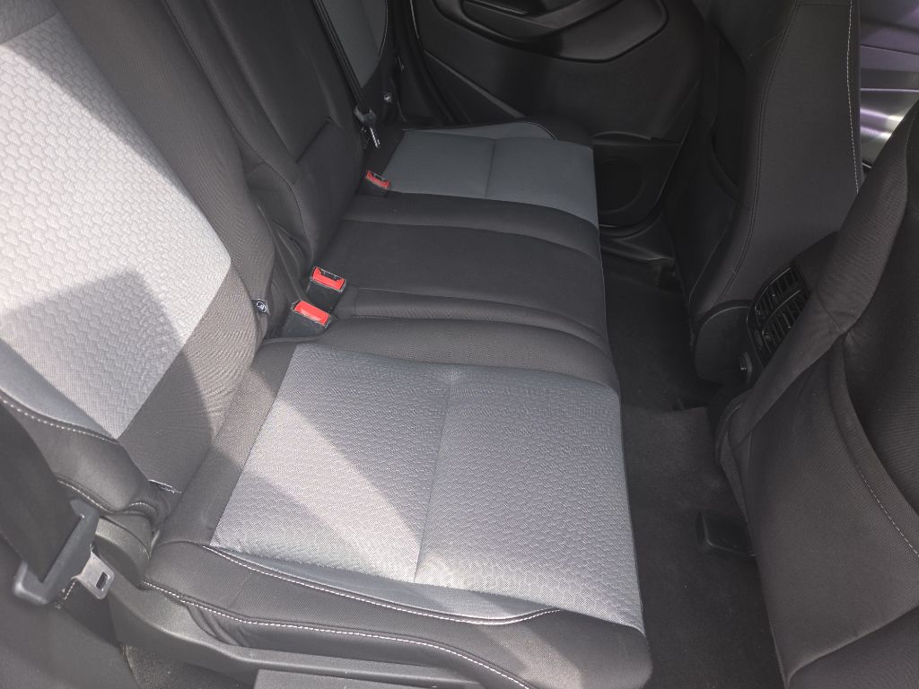 Photo 10 of this FORD ESCAPE