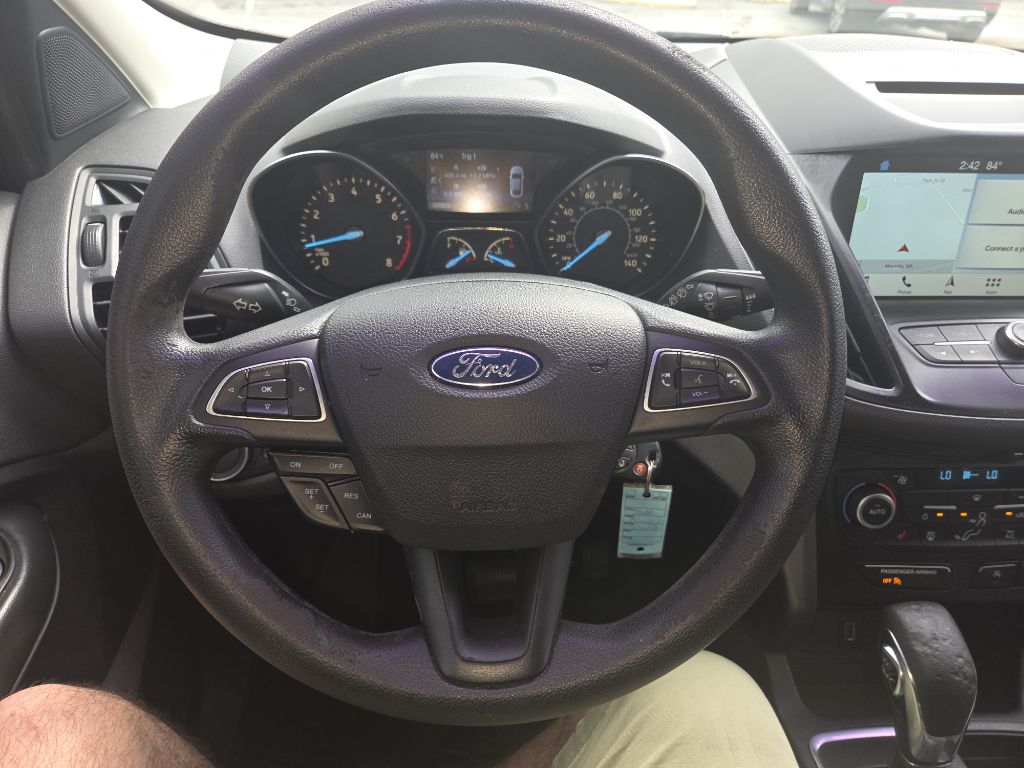 Photo 12 of this FORD ESCAPE