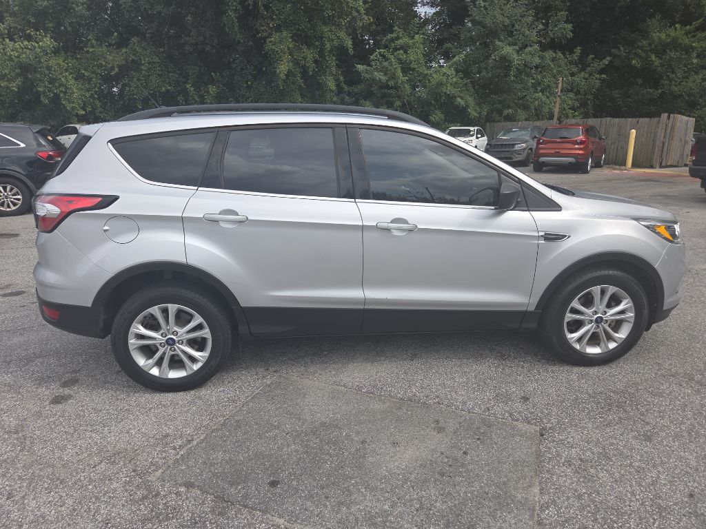 Photo 7 of this FORD ESCAPE