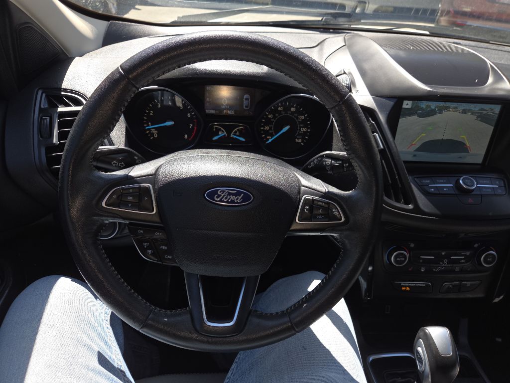 Photo 15 of this FORD ESCAPE