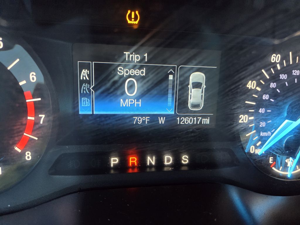 Photo 18 of this FORD EDGE