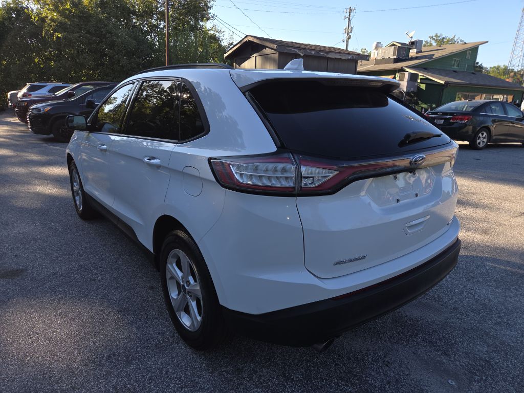 Photo 6 of this FORD EDGE