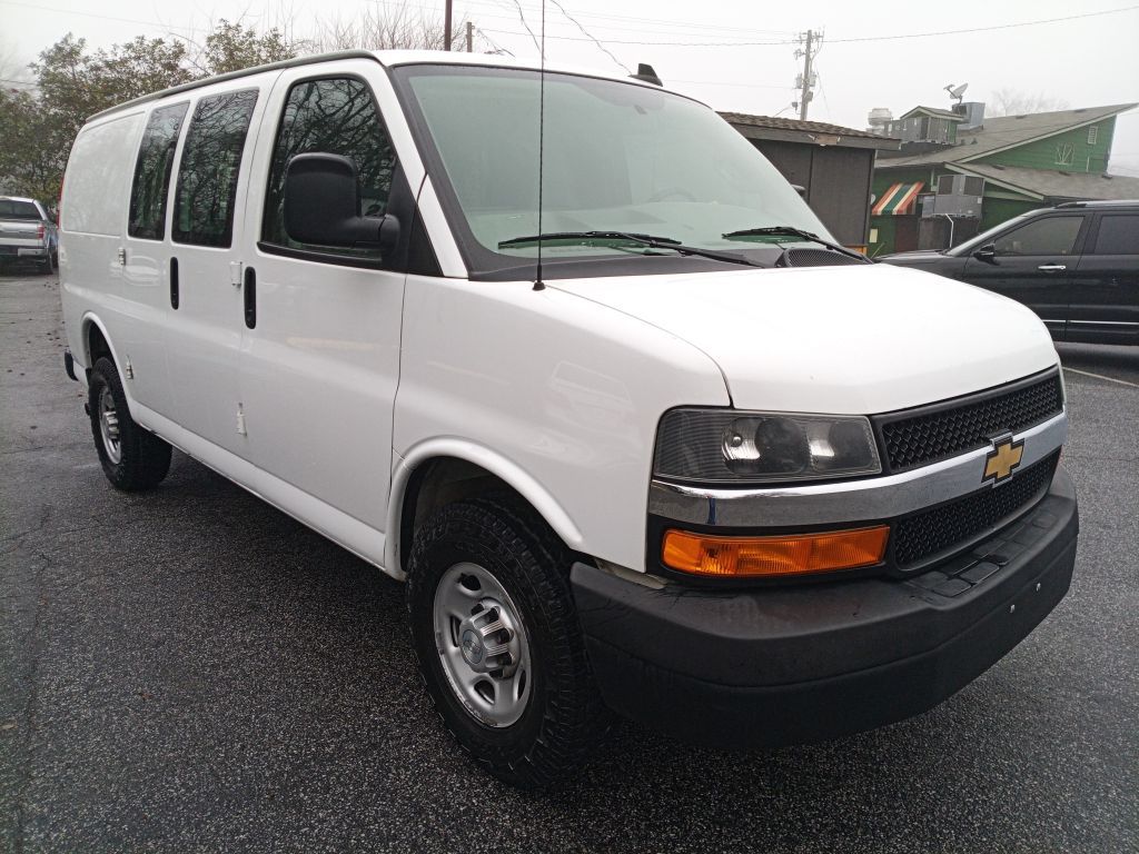 Photo 3 of this CHEVROLET EXPRESS