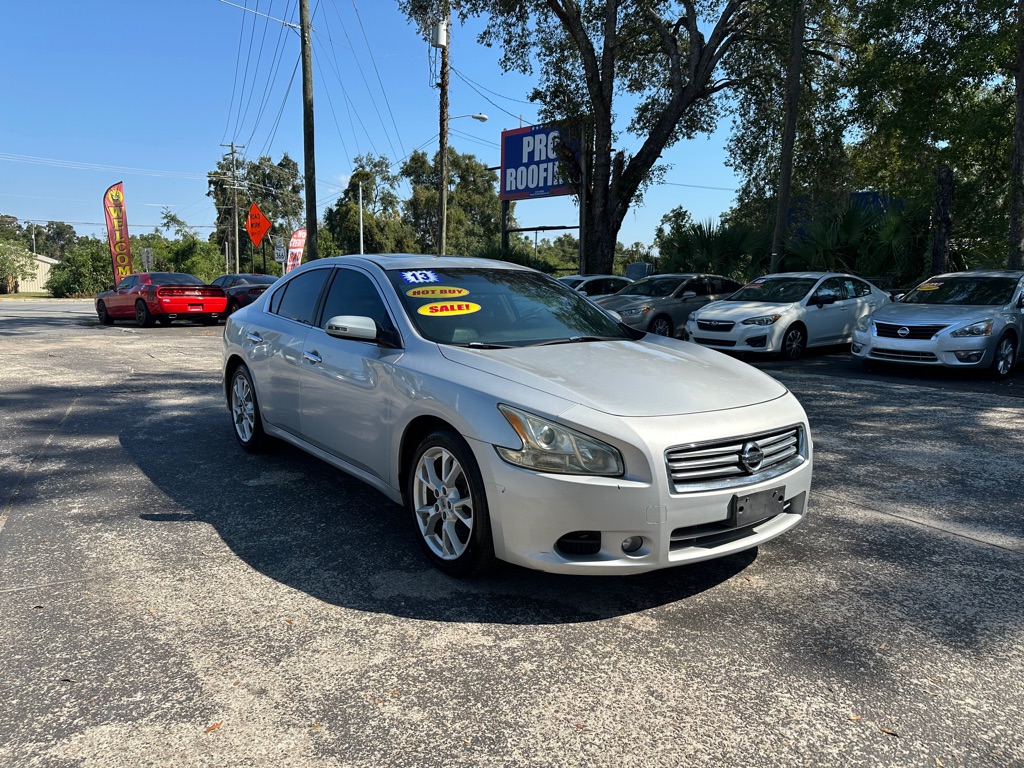 Photo 7 of this NISSAN MAXIMA
