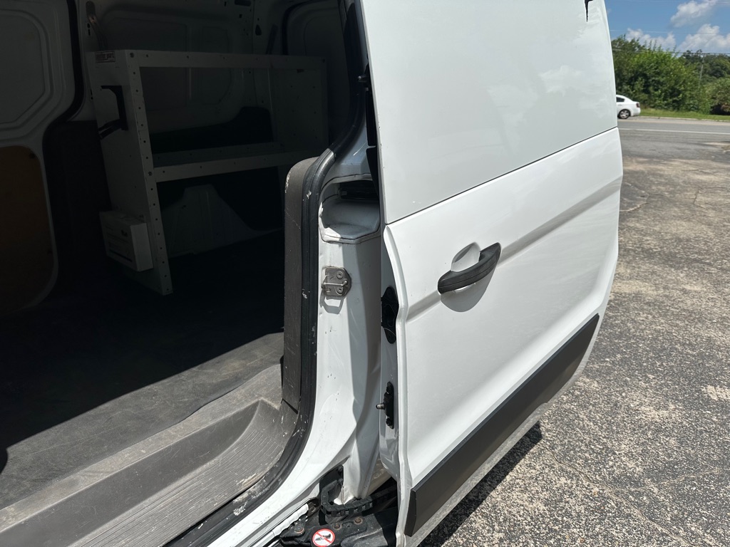 Photo 15 of this FORD TRANSIT CONNECT