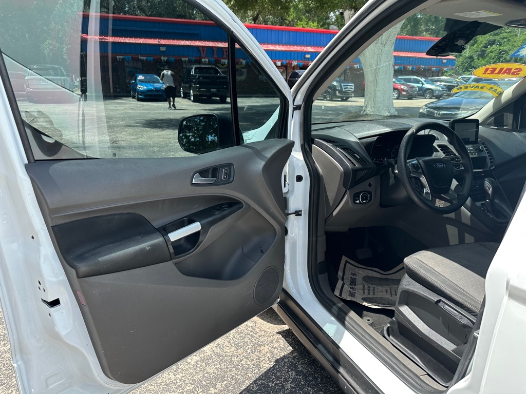 Photo 9 of this FORD TRANSIT CONNECT